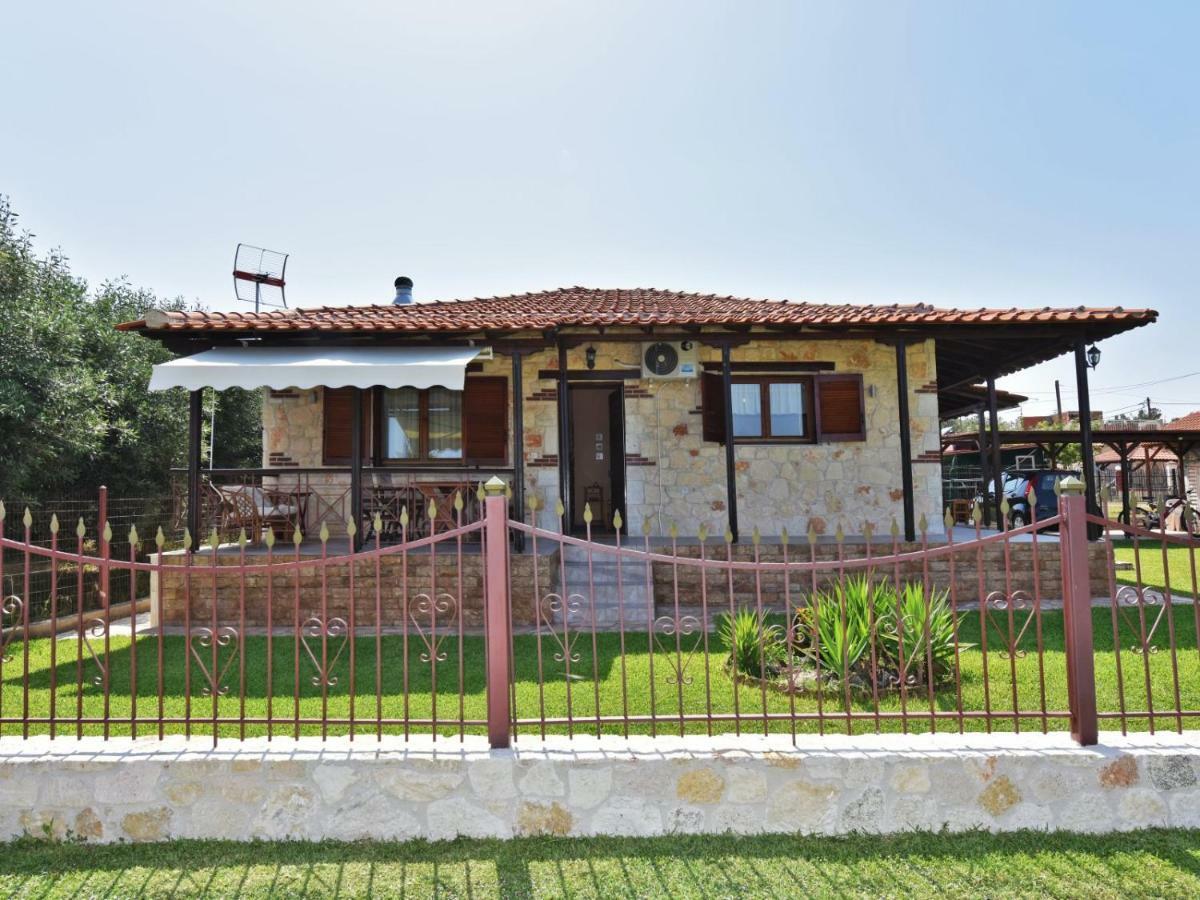 Villa Trifon By Rentalspro Services -Nea Potidea Halkidiki Zewnętrze zdjęcie